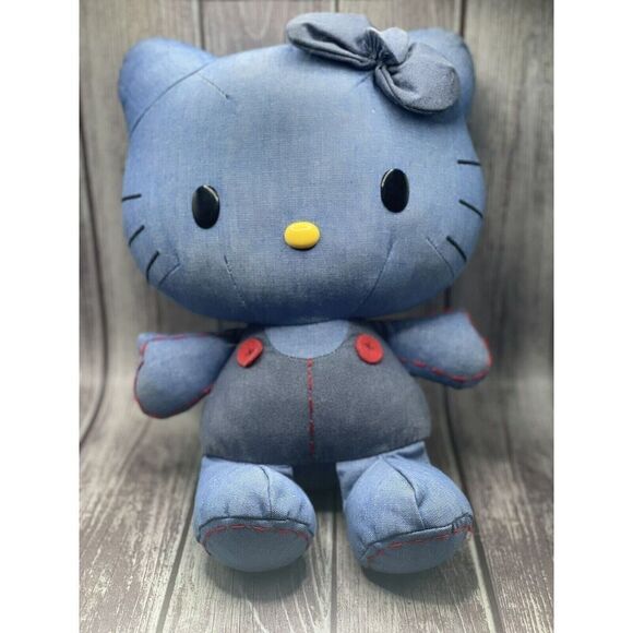 2015 Sanrio Hello Kitty Plush Stuffed Animal in Blue Denim & Overalls 10" Tall - Picture 5 of 5